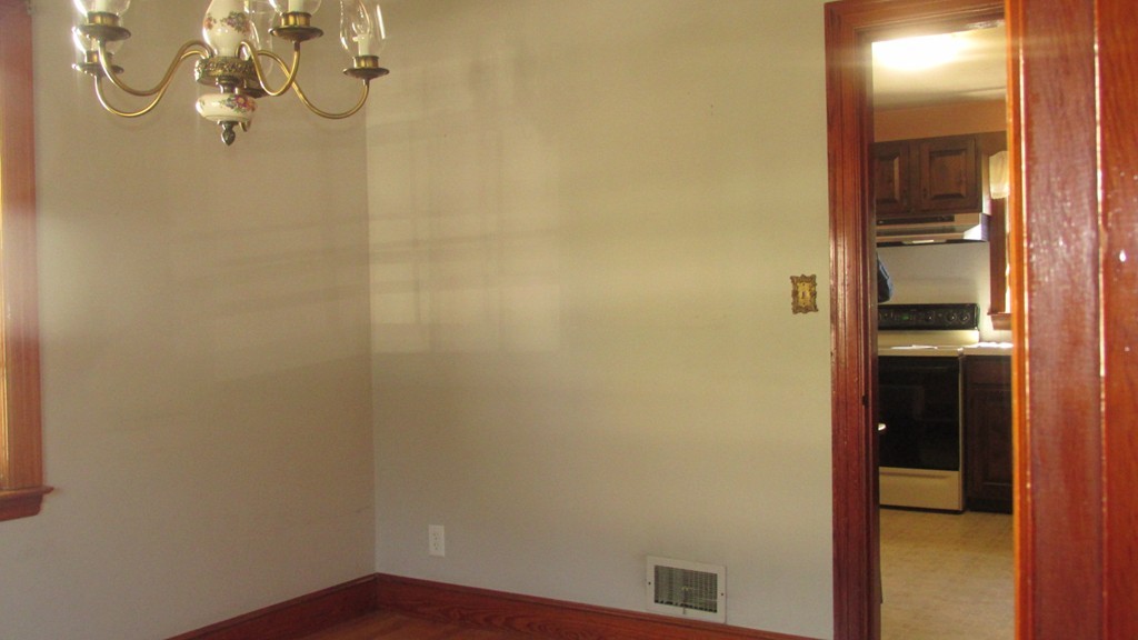 107 Thompson Road Weymouth, MA 02191 - Photo 4 of 15
