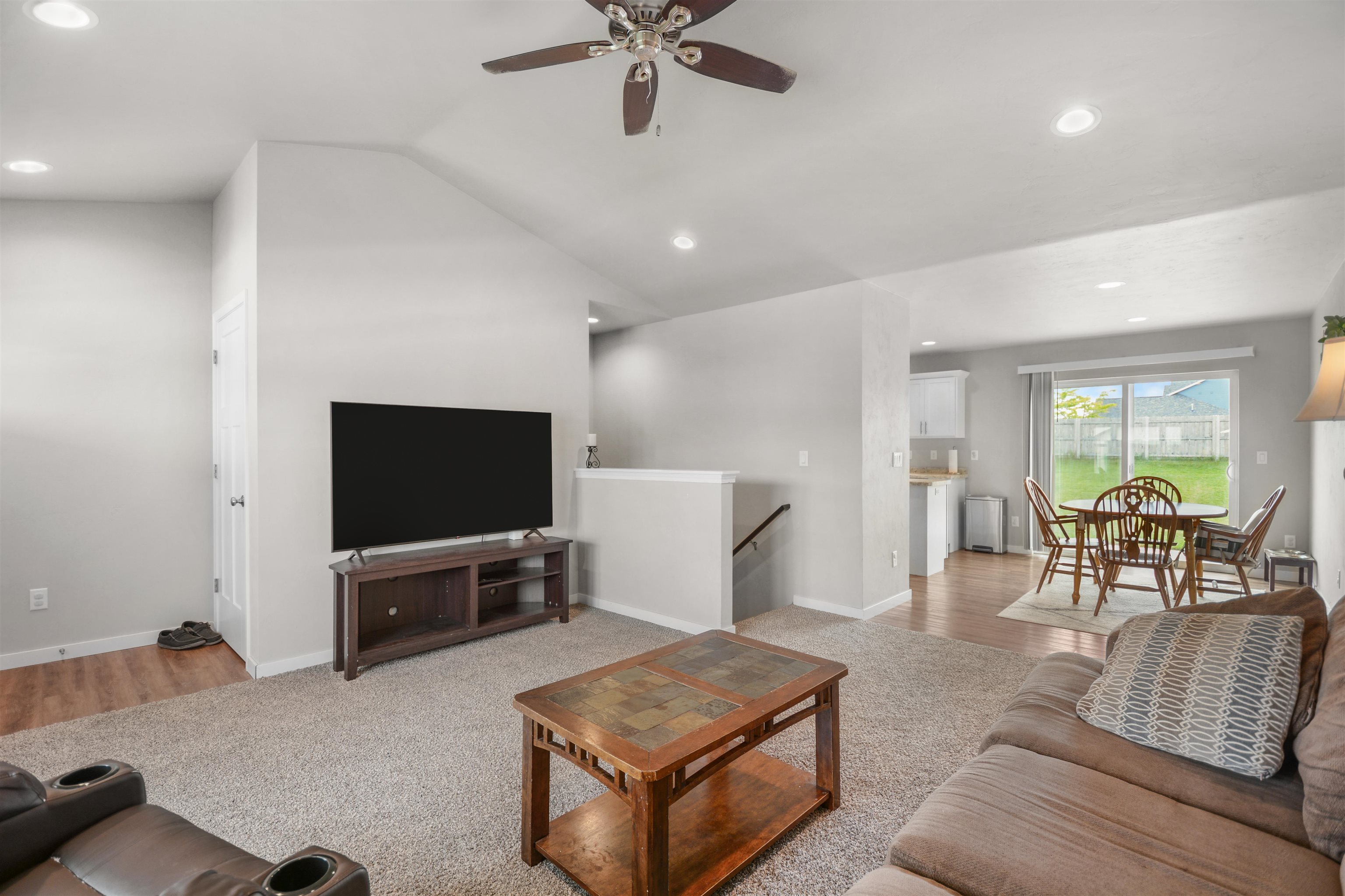 3181 South Weiler Road Kaukauna, WI 54130 - Photo 3 of 22