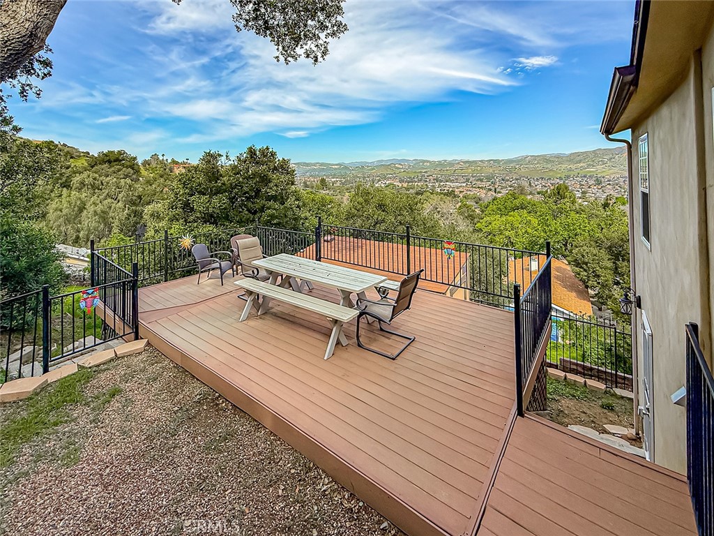 1059 Alta Vista Road Simi Valley, CA 93063 - Photo 21 of 30