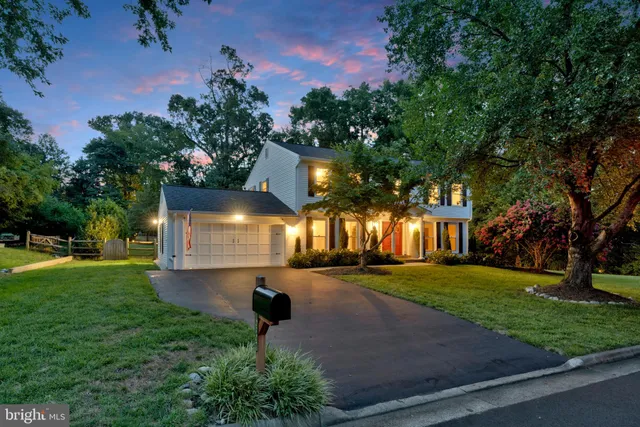 $1,399,000 | 10302 Galpin Court, Great Falls, VA 22066