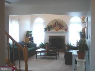 37 East Park Road Newtown, PA 18940 - Photo 2 of 5 Gallery Image 2