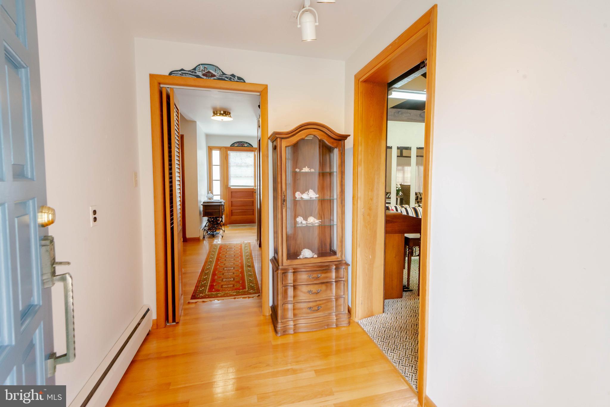 2354 Sandymount Road Finksburg, MD 21048 - Photo 4 of 49 Spacious entry foyer with hardwood floors
