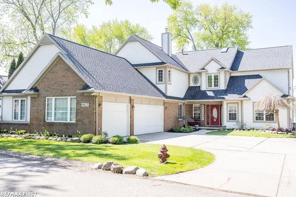 $969,000 | 9427 Boncrest Street, Commerce Township, MI 48382