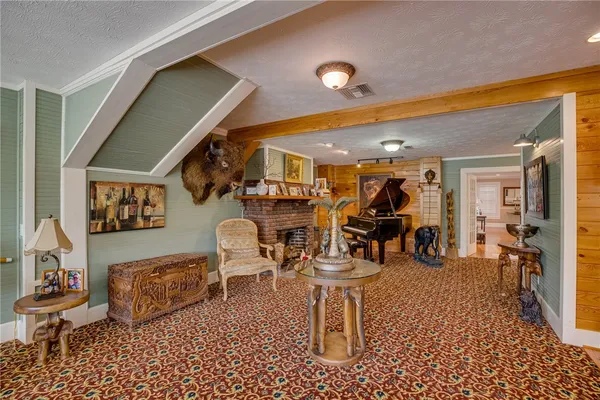 $1,895,000 | 107 North Broadway Street, Fellsmere, FL 32948