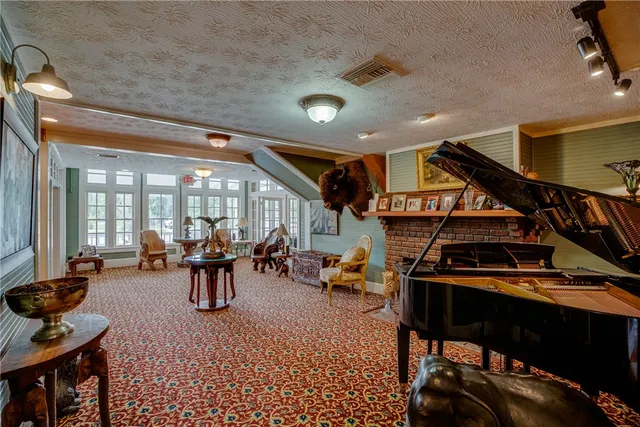 $1,895,000 | 107 North Broadway Street, Fellsmere, FL 32948