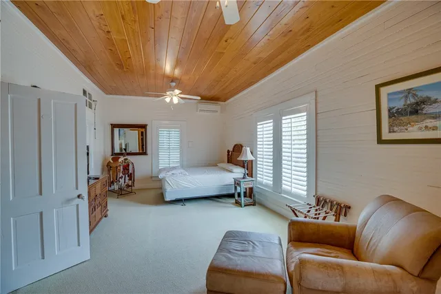 $1,895,000 | 107 North Broadway Street, Fellsmere, FL 32948