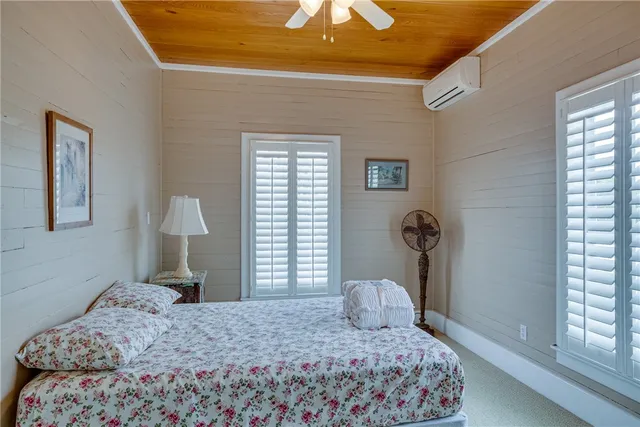 $1,895,000 | 107 North Broadway Street, Fellsmere, FL 32948