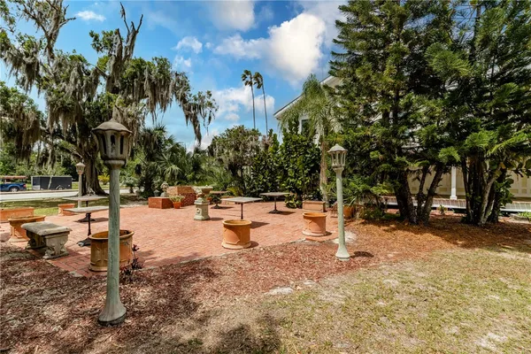 $1,895,000 | 107 North Broadway Street, Fellsmere, FL 32948