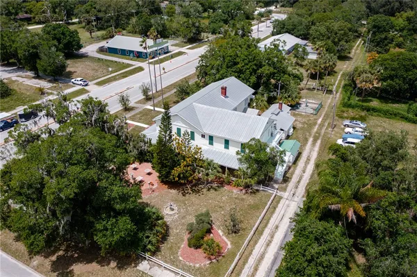 $1,895,000 | 107 North Broadway Street, Fellsmere, FL 32948