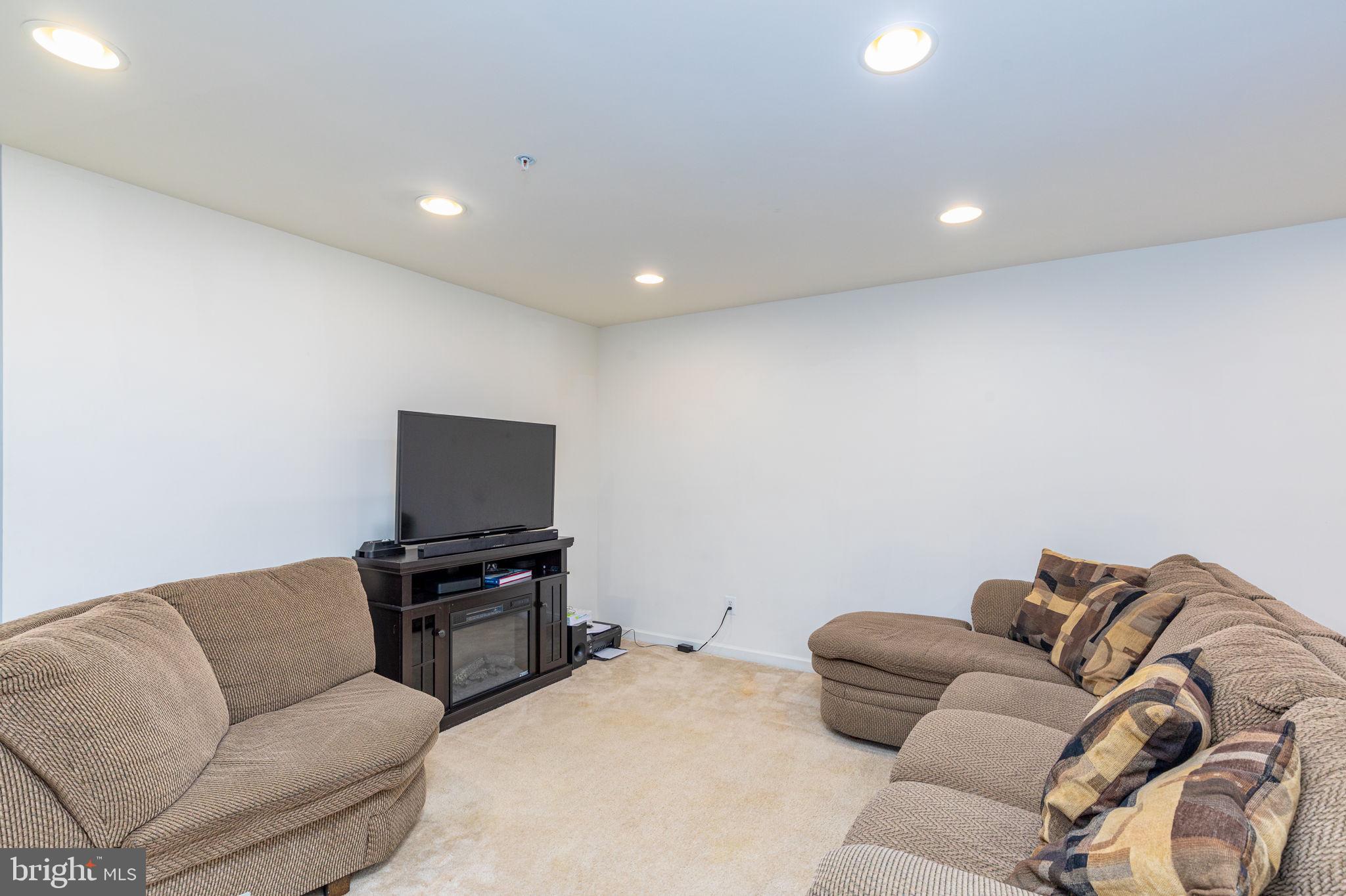 739 English Ivy Way Aberdeen, MD 21001 - Photo 4 of 25