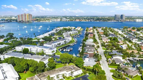 $525,000 | 1262 Sugar Sands Boulevard, Unit 126, Singer Island, FL 33404