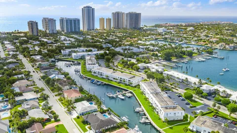 $525,000 | 1262 Sugar Sands Boulevard, Unit 126, Singer Island, FL 33404