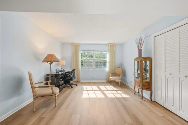 $525,000 | 1262 Sugar Sands Boulevard, Unit 126, Singer Island, FL 33404