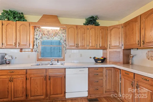 $340,000 | 443 Cedarwood Drive, Waynesville, NC 28785