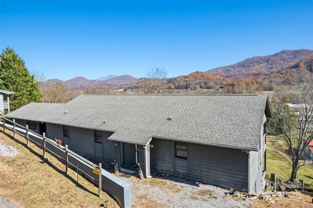 $340,000 | 443 Cedarwood Drive, Waynesville, NC 28785