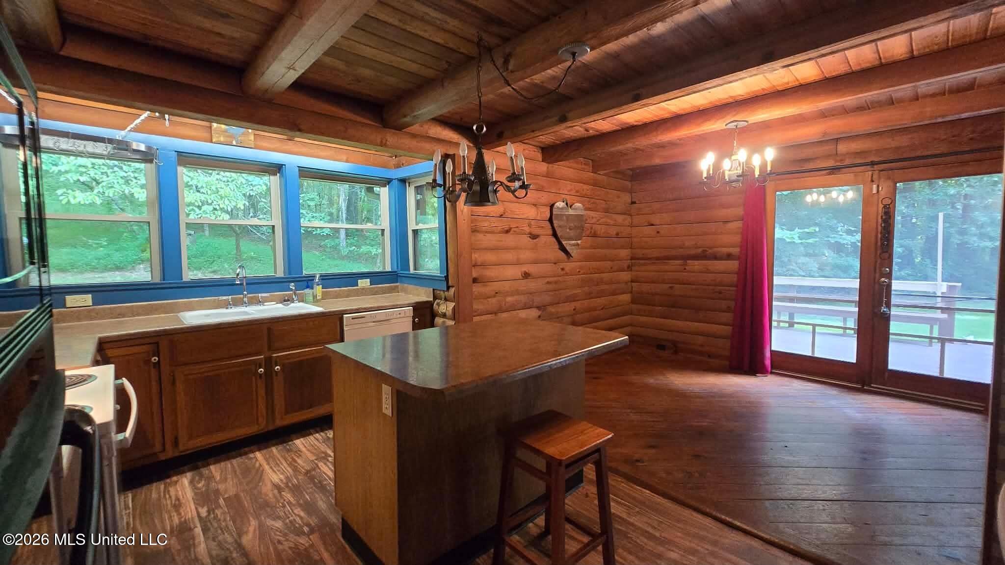 4259 North Red Banks Road Byhalia, MS 38611 - Photo 7 of 13 Kitchen