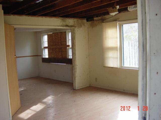 4423 Mann Road Indianapolis, IN 46221 - Photo 7 of 11 Gallery Image 7
