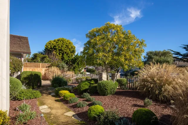 $4,950,000 | 26334 River Park Place, Carmel, CA 93923