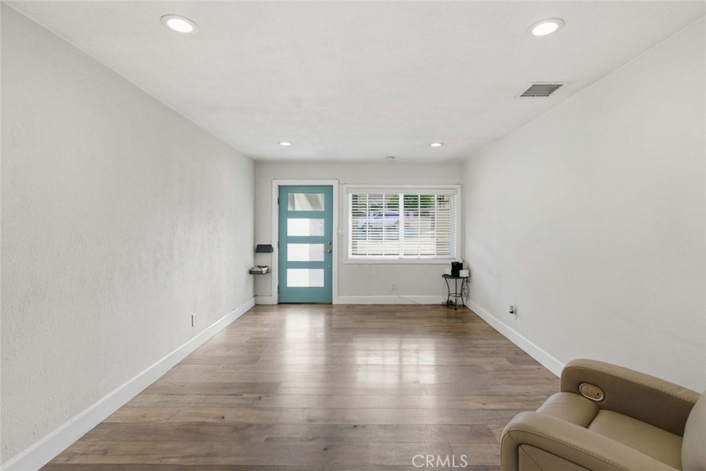 2468 Richelieu Avenue Los Angeles, CA 90032 - Photo 5 of 49