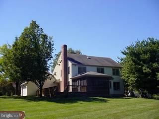 857 Monteith Drive Wayne, PA 19087 - Photo 3 of 6 Gallery Image 3