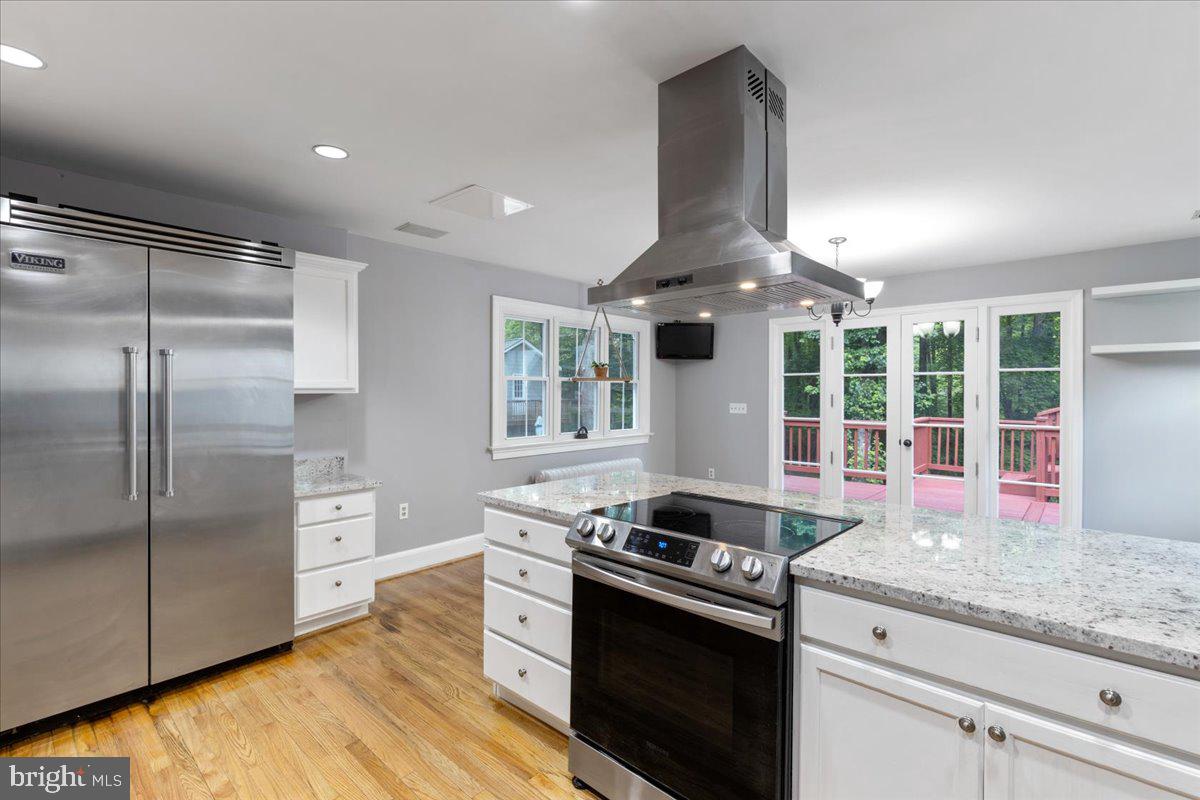 1100 Plum Point Road Huntingtown, MD 20639 - Photo 11 of 52 BEAUTIFUL KITCHEN