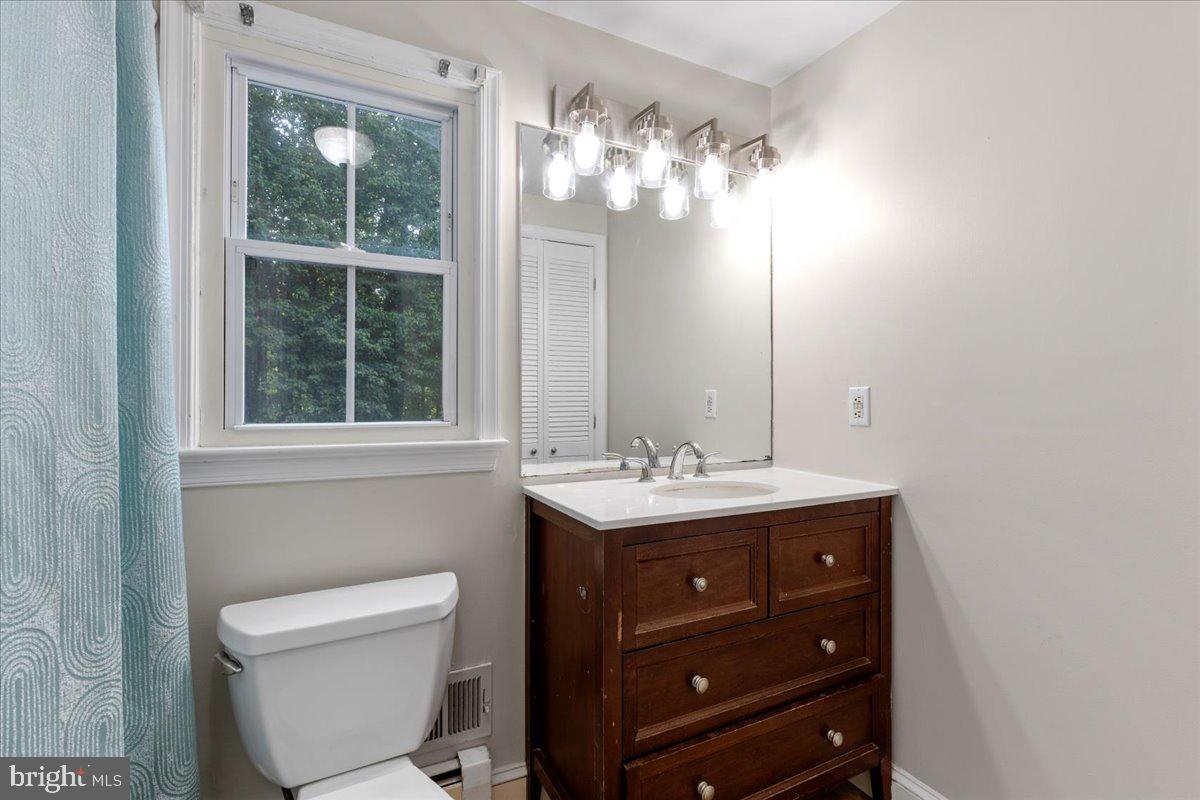 1100 Plum Point Road Huntingtown, MD 20639 - Photo 22 of 52 BATH