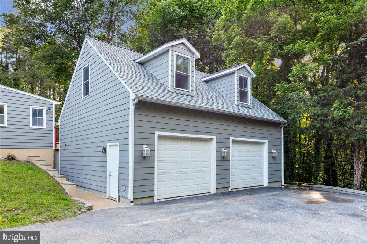 1100 Plum Point Road Huntingtown, MD 20639 - Photo 33 of 52 DETACHED GARAGE W/HIGH CEILINGS
