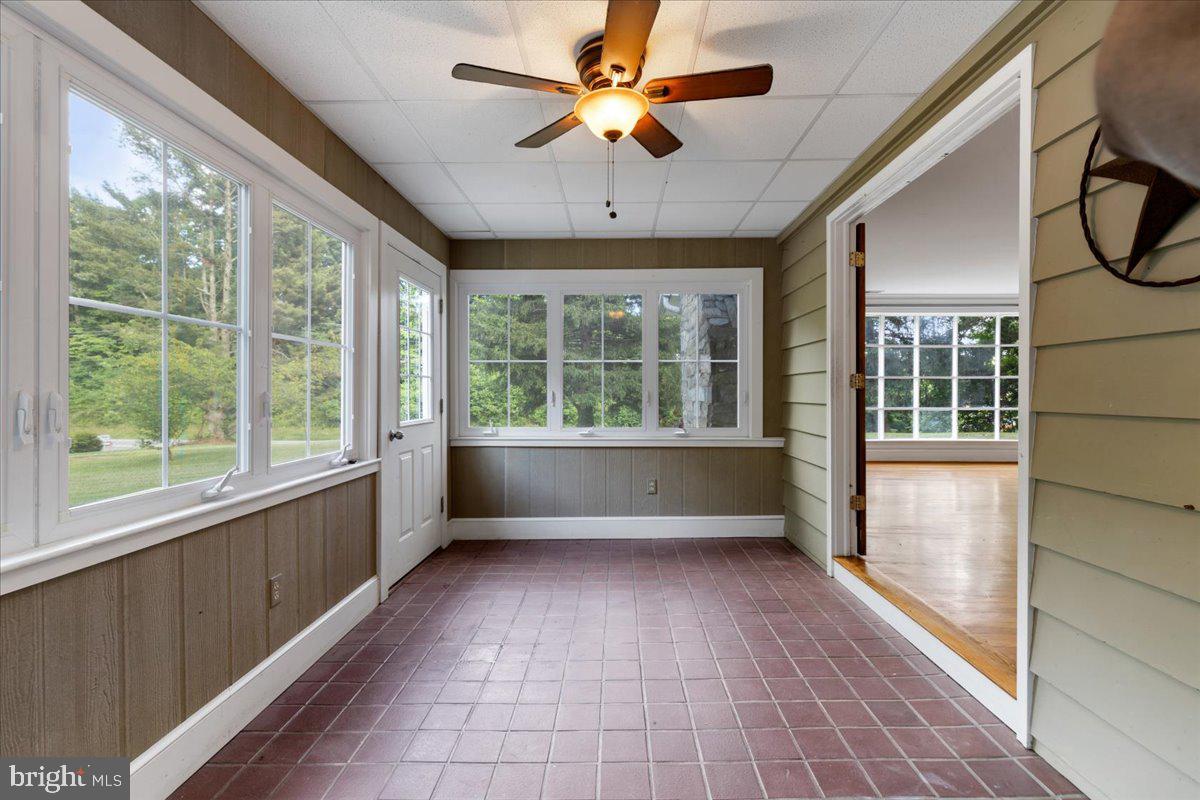 1100 Plum Point Road Huntingtown, MD 20639 - Photo 8 of 52 SUNROOM