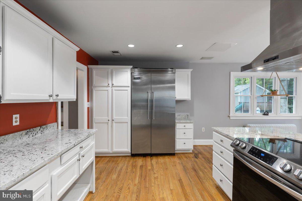 1100 Plum Point Road Huntingtown, MD 20639 - Photo 10 of 52 BEAUTIFUL KITCHEN