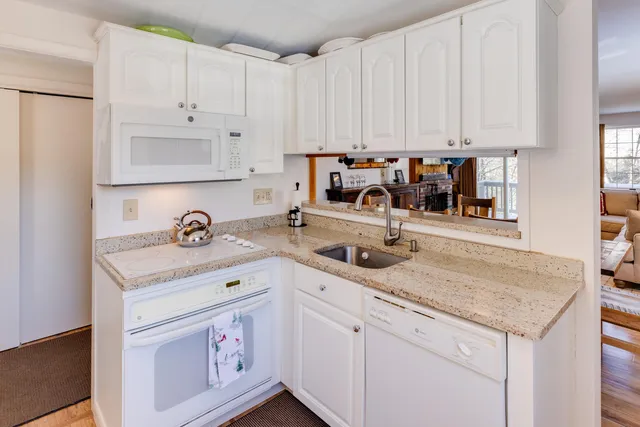 $649,900 | 9 Lappin Lane, Unit 4, Lincoln, NH 03251