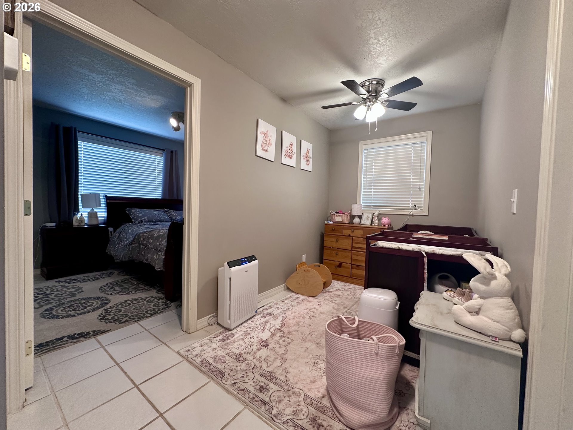 169 West Chestnut Street Union, OR 97883 - Photo 21 of 35 a bedroom with a bed and a mirror