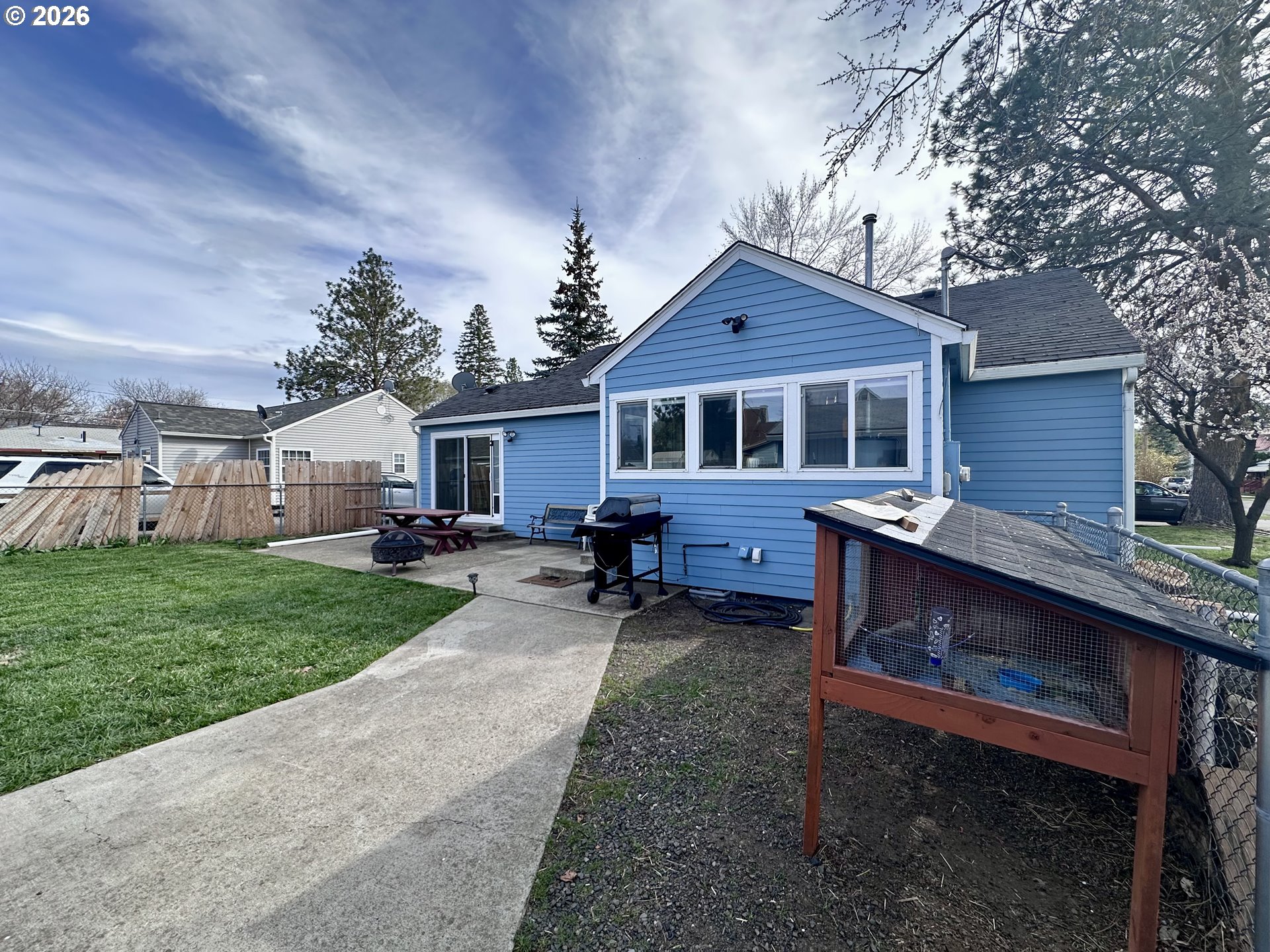 169 West Chestnut Street Union, OR 97883 - Photo 35 of 35 a view of a house with a yard and sitting area