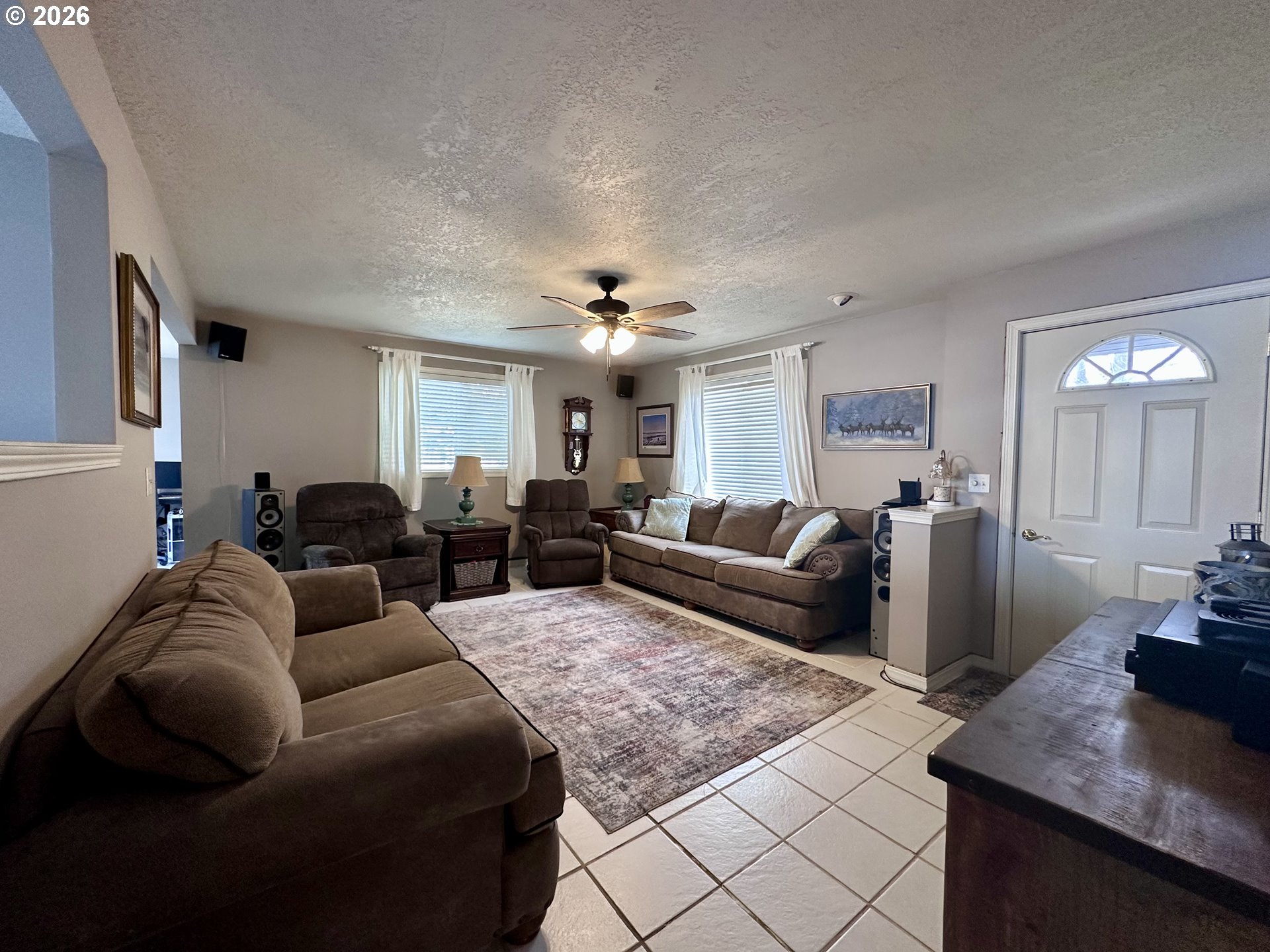 169 West Chestnut Street Union, OR 97883 - Photo 7 of 35 a living room with furniture and wooden floor