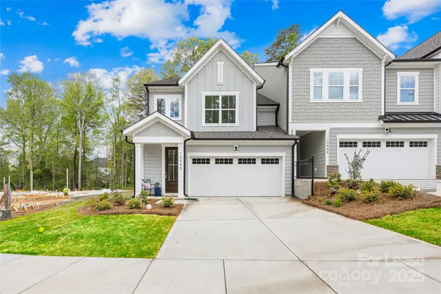 $2,700 | 10448 Audubon Rdg Drive, Cornelius, NC 28031