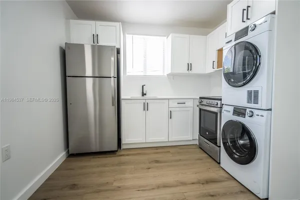 $1,700 | 1955 Northwest 2nd Court, Unit 201, Miami, FL 33136