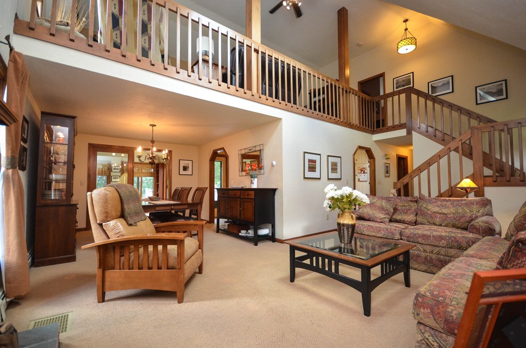 66 Dodge Hill Road Sutton, MA 01590 - Photo 2 of 29 a living room with furniture