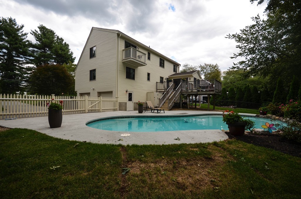66 Dodge Hill Road Sutton, MA 01590 - Photo 27 of 29 a front view of a house with garden