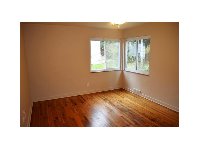 343 Beadling Rd. Mt. Lebanon, PA 15228 - Photo 7 of 15 Master Bedroom.
