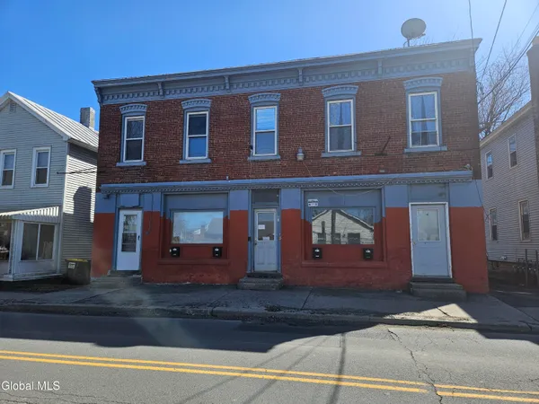 $1,100 | 38 Main Street, Unit 2, Coeymans, NY 12045