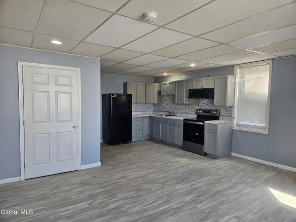 $1,100 | 38 Main Street, Unit 2, Coeymans, NY 12045