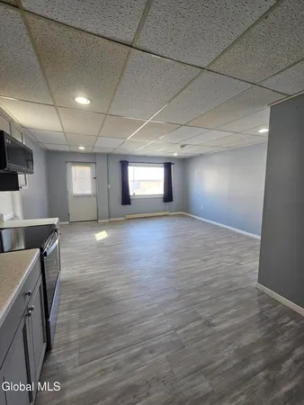 $1,100 | 38 Main Street, Unit 2, Coeymans, NY 12045