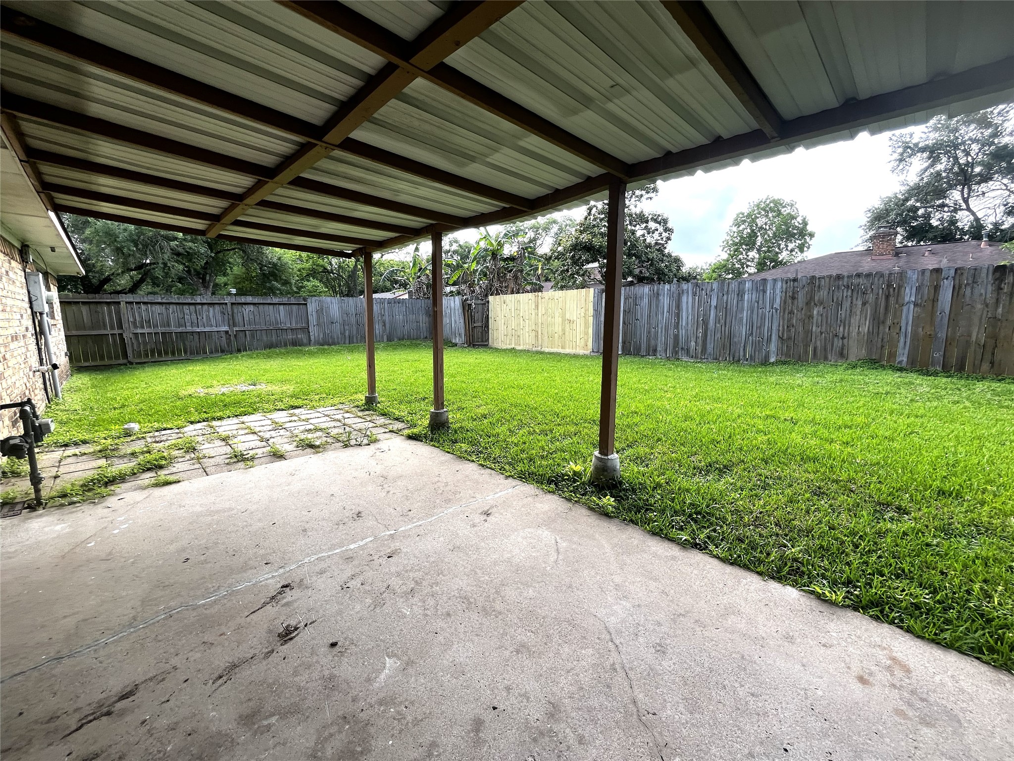 731 Seafoam Road Houston, TX 77062 - Photo 14 of 16