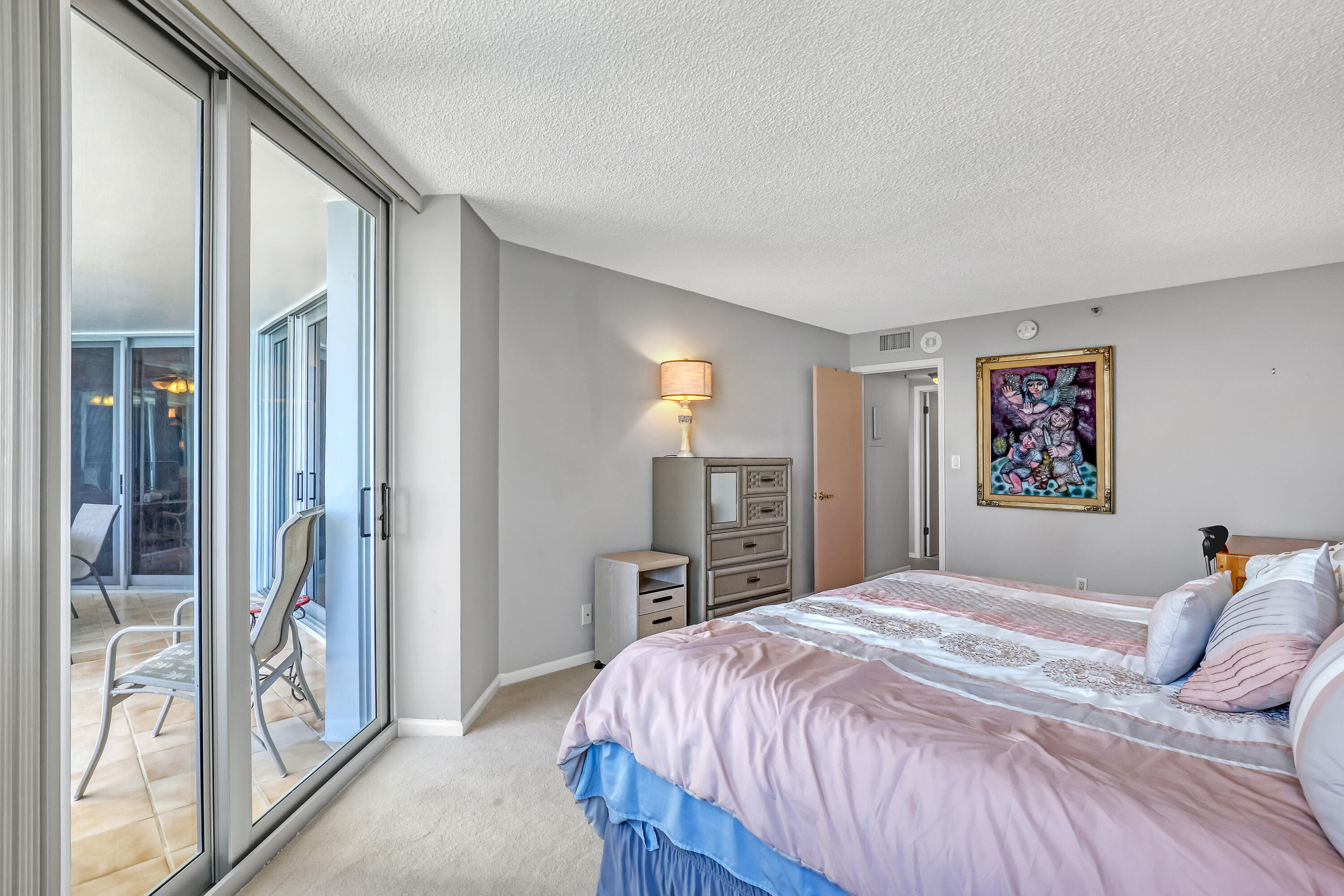 5200 North Ocean Drive, Unit 904 Singer Island, FL 33404 - Photo 26 of 60 Guest Bedroom