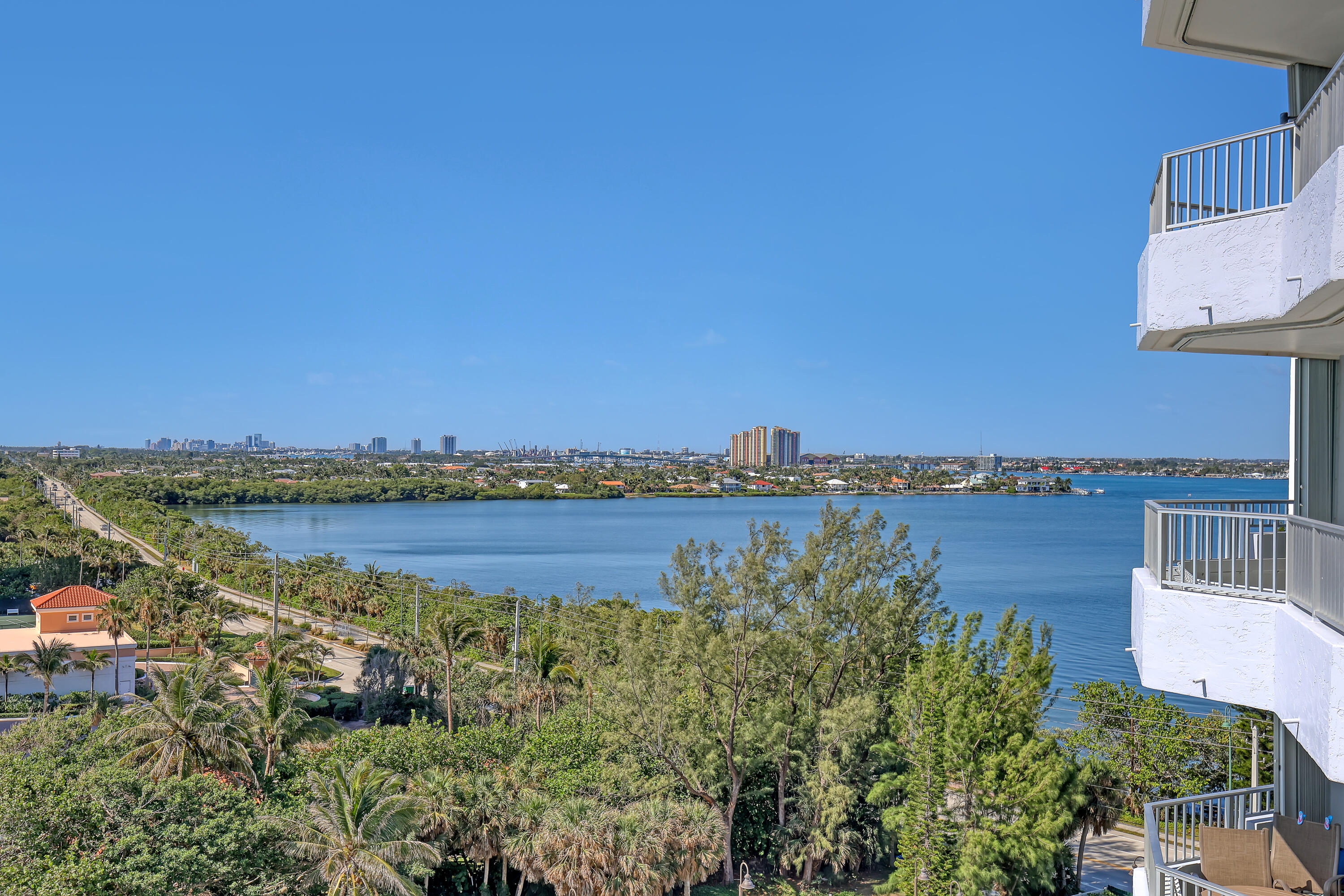 5200 North Ocean Drive, Unit 904 Singer Island, FL 33404 - Photo 35 of 60 View