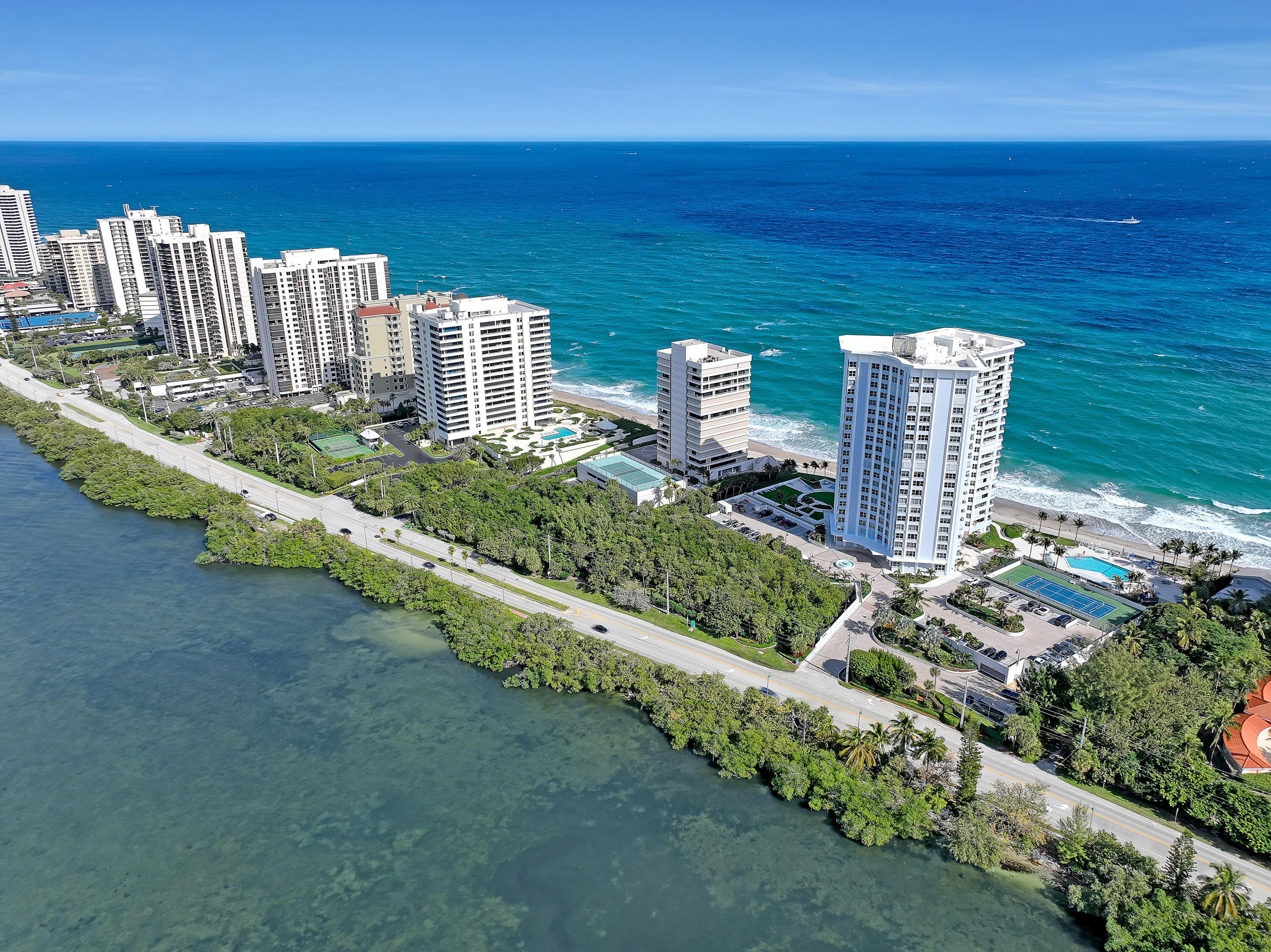 5200 North Ocean Drive, Unit 904 Singer Island, FL 33404 - Photo 39 of 60 Corniche (4)