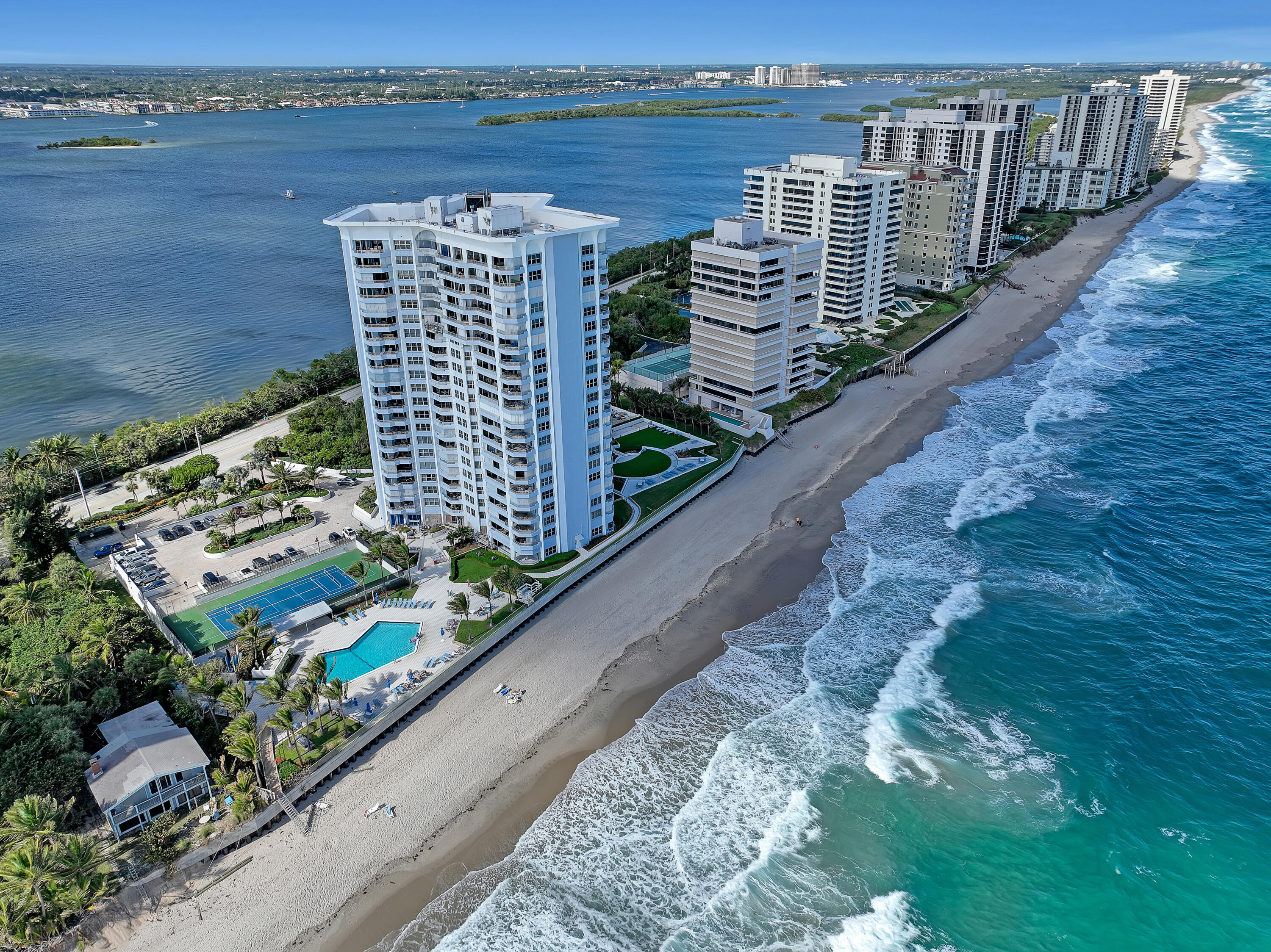 5200 North Ocean Drive, Unit 904 Singer Island, FL 33404 - Photo 41 of 60 Corniche (6)