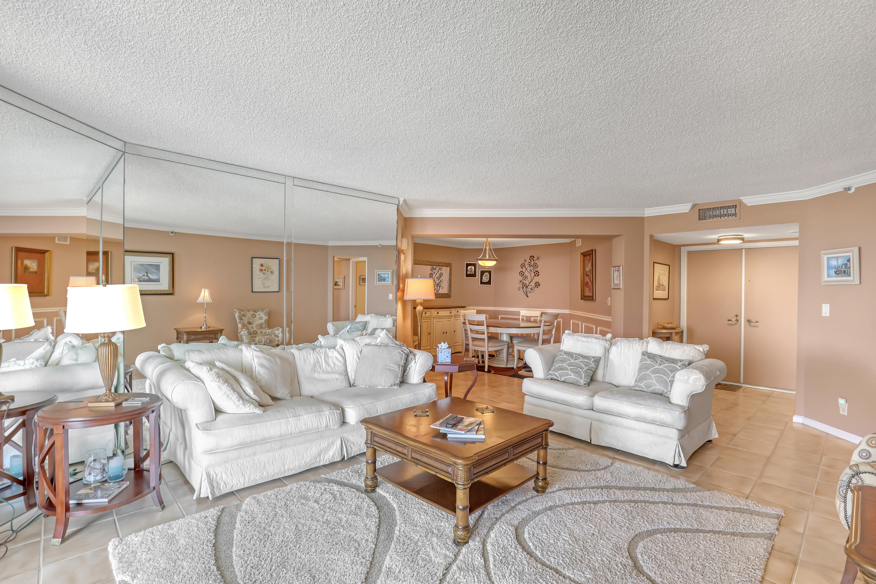 5200 North Ocean Drive, Unit 904 Singer Island, FL 33404 - Photo 7 of 60 Living Room