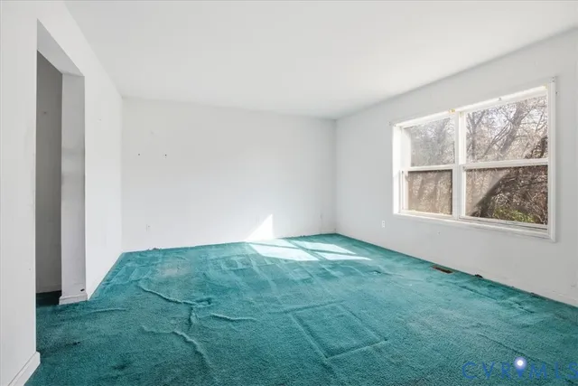 $179,900 | 63 Legrande Road, Dillwyn, VA 23936