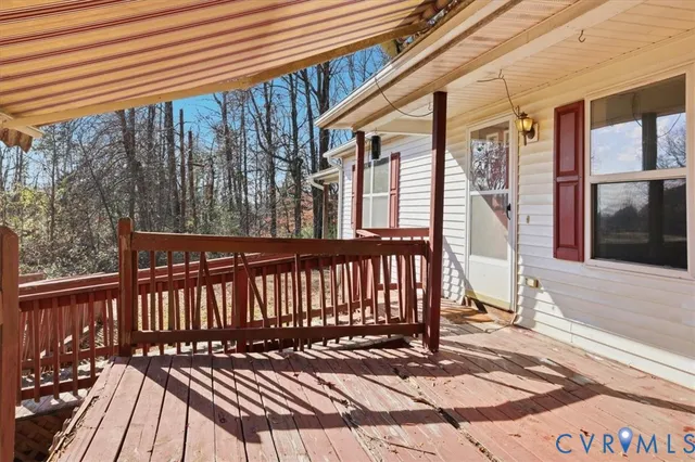 $179,900 | 63 Legrande Road, Dillwyn, VA 23936