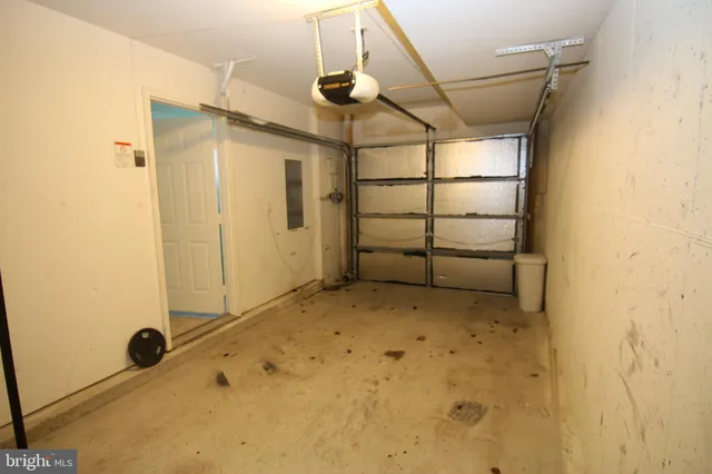a view of a garage